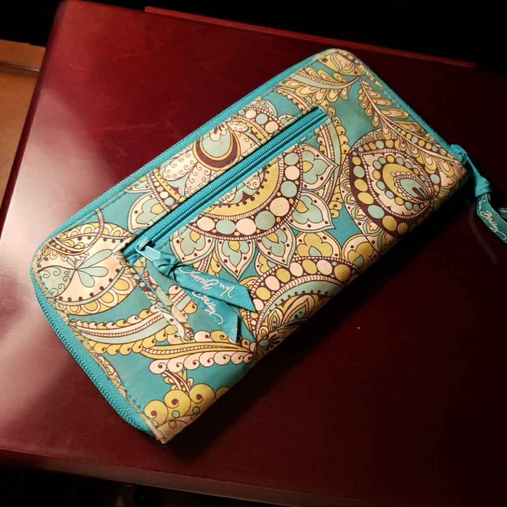 Vera Bradley L wallet travel document organizer